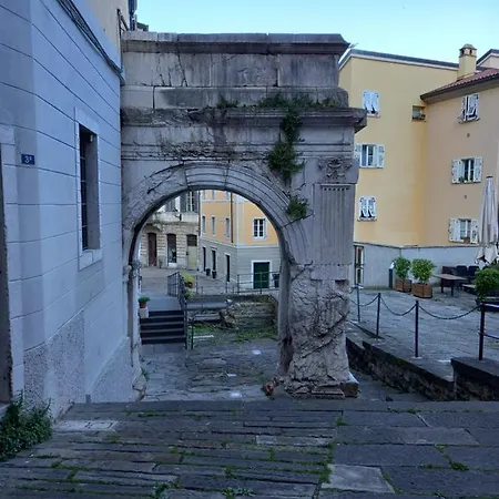 Appartement Arco Romano *